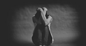 3 de cada 10 personas podrían padecer depresión estacional, en época navideña