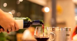 Tengo diabetes, ¿puedo tomar vino en Navidad?