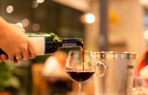 Tengo diabetes, ¿puedo tomar vino en Navidad?