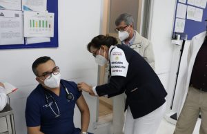 Sin reacciones adversas en aplicación de vacunas en Sinaloa: Encinas