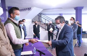 Se registra Cuén Ojeda como precandidato a gobernador por el PAS