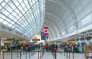 Canadá suspende vuelos a México y el Caribe hasta el 30 de abril; viajeros serán puestos en cuarentena