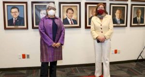 Asume Tatiana Clouthier como titular de la Secretaría de Economía