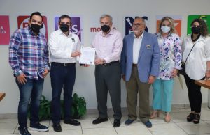 Registra el PAS Rubén Rocha como su candidato a gobernador