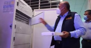 Evalúan funcionamiento de ultracongeladores que la UAS puso a disposición para resguardo de vacunas