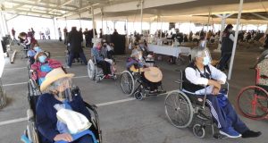 PROTEGE TOLUCA A SUS ADULTOS MAYORES; INICIA CON ÉXITO JORNADA DE VACUNACIÓN.