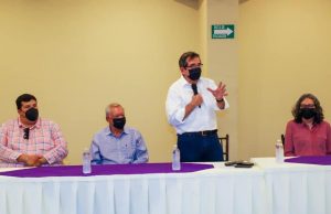 Se reúne Héctor Melesio Cuén con estructura del PAS en Ahome