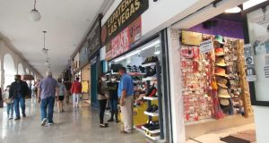 Extienden revalidación de licencias de funcionamiento en Toluca.