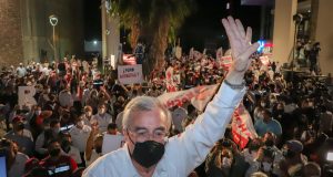 Promete Rubén Rocha acabar con la corrupción en su arranque de campaña en Sinaloa