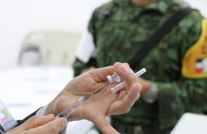 Personal de salud privado pendiente de vacunación pueden solicitarla: SSa