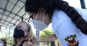 Mil brigadistas universitarios apoyan en vacunación contra COVID-19 en Culiacán