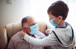 3 razones por las que aún necesitas usar cubrebocas luego de vacunarte