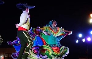 Invitan a “Martes de Ágora”, con el espectáculo retro “Estampas Picot”