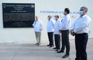 Coloca UAS placa conmemorativa de los 100 años del Estadio Universitario