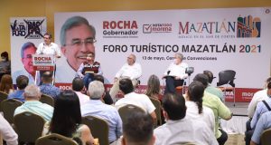 Rubén Rocha Moya atiende el Foro “Turístico Mazatlán 2021.