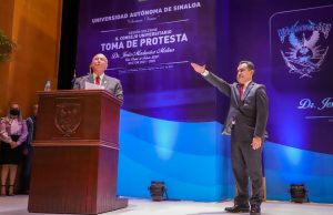 Rinde protesta Jesús Madueña Molina como rector de la UAS