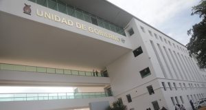Inaugura Quirino el nuevo edificio de Gobierno del Estado