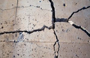 Las grietas que deja la política en la amistad