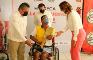 Entrega DIF Sinaloa sillas de ruedas activas