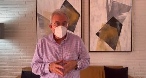 Llama Rocha Moya a jóvenes a vacunarse contra el COVID-19