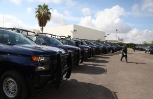 Entrega Quirino 50 nuevas patrullas a Policías de Sinaloa
