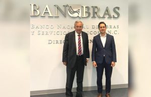 Gestiona Rocha Moya ante BANOBRAS viviendas y créditos para los desplazados