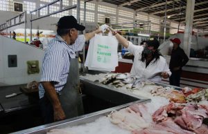 Otorgan nuevo plazo a empresas para cumplir con segunda fase de prohibición de plásticos