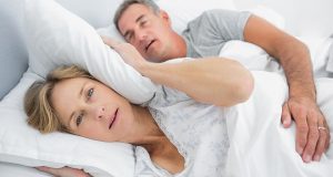 Los ronquidos pueden separar a la pareja