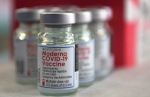 México aprueba vacuna de Moderna para uso de emergencia contra COVID