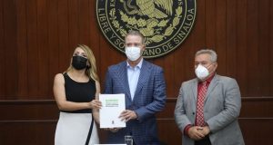 Entrega Quirino su quinto y último Informe de Gobierno al Congreso