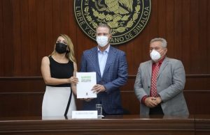 Entrega Quirino su quinto y último Informe de Gobierno al Congreso