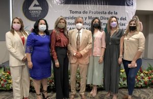 Asiste Alcalde a toma de protesta de Presidenta de CANACO SERVyTUR Culiacán