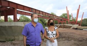 Quirino supervisa construcción de puente bimodal en parque Las Riberas