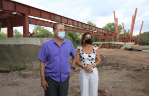 Quirino supervisa construcción de puente bimodal en parque Las Riberas