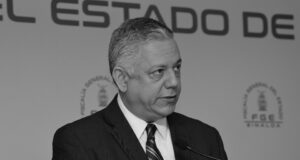 Deja Ríos Estavillo la Fiscalía de Sinaloa