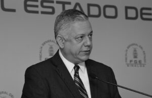 Deja Ríos Estavillo la Fiscalía de Sinaloa