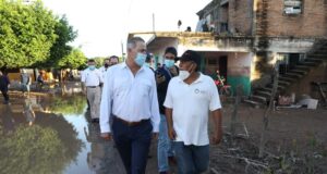 Entrega Gobierno del Estado apoyos a damnificados por “Pamela” en el sur