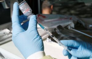 Suecia suspende vacuna de Moderna para menores de 30 años por precaución