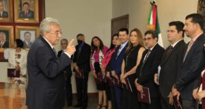 Rocha Moya toma protesta personalmente a subsecretarios y directores de organismos