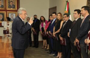 Rocha Moya toma protesta personalmente a subsecretarios y directores de organismos