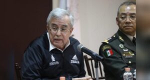 Encabeza Rocha reunión de seguridad en Sinaloa de Leyva