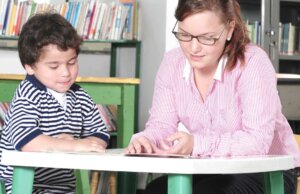 Brinda la UBU el servicio de Atención Psicológica y Educativa a niños