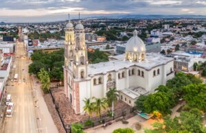 Ni la pandemia dobla a Culiacán