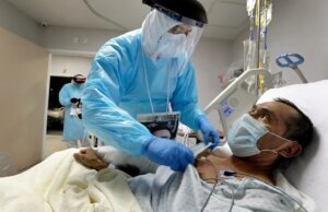 Ómicron provocará “un gran número de hospitalizaciones”: OMS