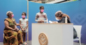 Sudáfrica da por superada ola de Ómicron, sin alarma en hospitalizaciones