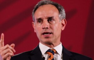 Ordena juez a Fiscalía investigar a López-Gatell por las muertes de COVID