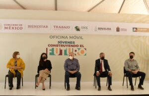 Promete Rocha, incrementar el empleo para los jóvenes