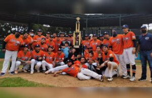 La Cuadrilla-Lecani-Duna ¡gran campeón!