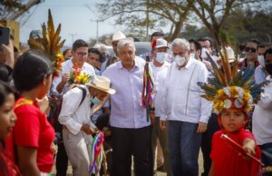 Supervisan AMLO y Rocha la presa Santa María