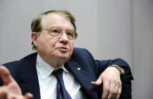Muere Luc Montagnier, quien descubrió el virus del sida y le mereció el Nobel de Medicina